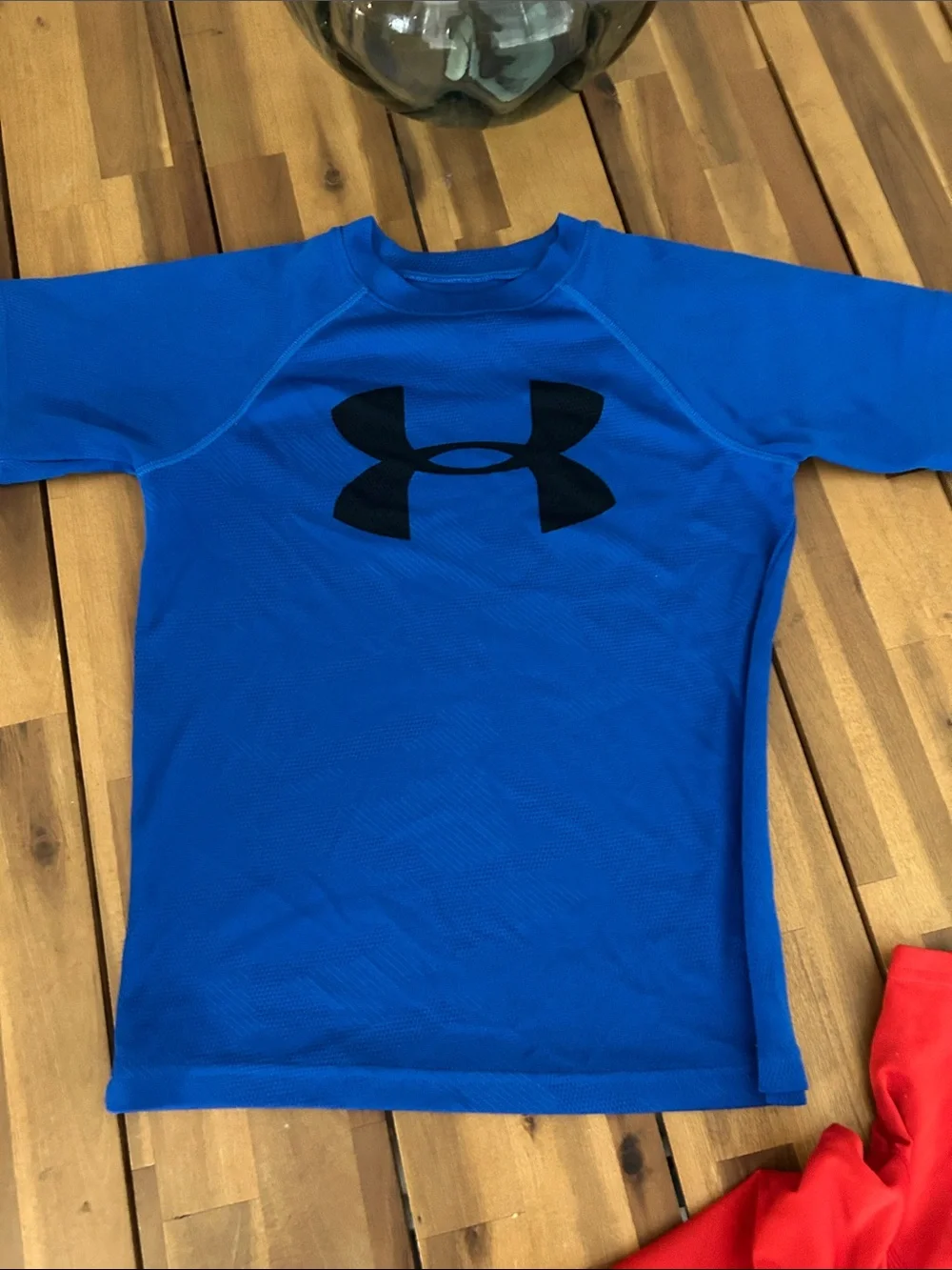 Under Armour Kids Short Sleeve Tees in Red, Blue, Gray